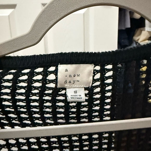 A New Day Black Open-Knit Crochet Cardigan - Picture 2 of 3